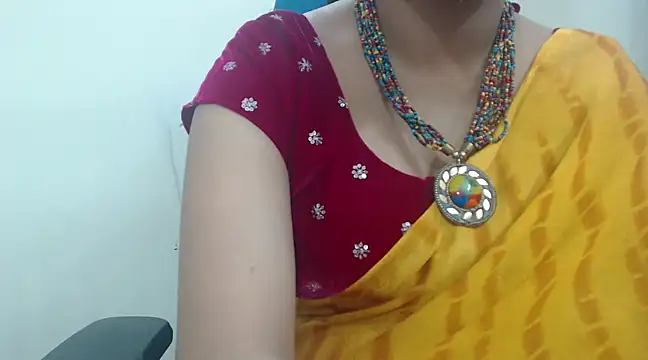 Snapshot of Lovely_Siri_23 chatting on 1, 2, 2025 Lovely Siri 23 online show from 1, 2, 2025