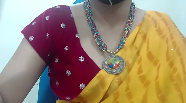 Snapshot of Lovely_Siri_23 chatting on 1, 2, 2025 Lovely Siri 23 online show from 1, 2, 2025