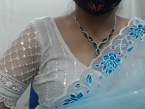 Lovely Siri 23 online show from 3, 12, 2025