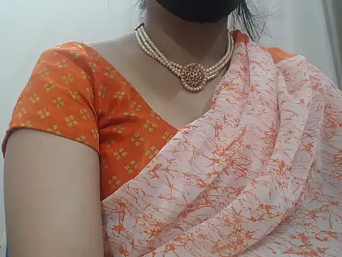 Snapshot of Lovely_Siri_23 chatting on 11, 4, 2026 Lovely Siri 23 online show from 11, 4, 2026