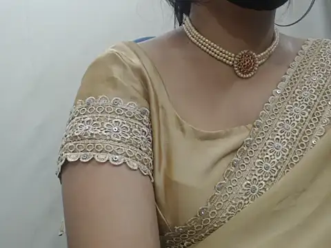 Snapshot of Lovely_Siri_23 chatting on 11, 4, 2026 Lovely Siri 23 online show from 11, 4, 2026