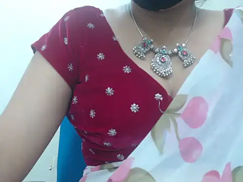 Snapshot of Lovely_Siri_23 chatting on 16, 4, 2026 Lovely Siri 23 online show from 16, 4, 2026