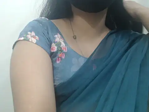 Snapshot of Lovely_Siri_23 chatting on 12, 5, 2026 Lovely Siri 23 online show from 12, 5, 2026