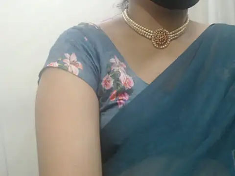 Snapshot of Lovely_Siri_23 chatting on 3, 6, 2026 Lovely Siri 23 online show from 3, 6, 2026