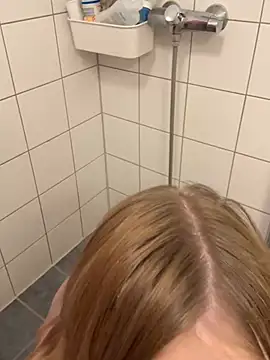 lilleambi online show from 5, 2, 2025