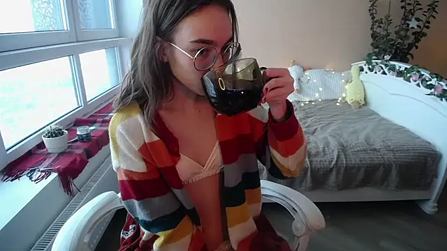 Snapshot of MissLinaDream chatting on 19, 2, 2025 MissLinaDream online show from 19, 2, 2025