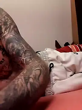 Snapshot of PIercingBoy38 chatting on 8, 1, 2025 PIercingBoy38 online show from 8, 1, 2025