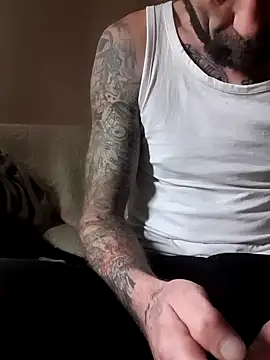 Snapshot of PIercingBoy38 chatting on 22, 1, 2025 PIercingBoy38 online show from 22, 1, 2025