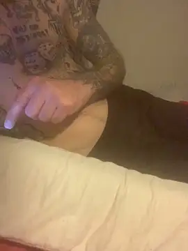 Snapshot of PIercingBoy38 chatting on 17, 2, 2025 PIercingBoy38 online show from 17, 2, 2025