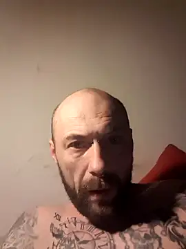 Snapshot of PIercingBoy38 chatting on 25, 2, 2025 PIercingBoy38 online show from 25, 2, 2025