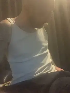 Snapshot of PIercingBoy38 chatting on 2, 3, 2025 PIercingBoy38 online show from 2, 3, 2025