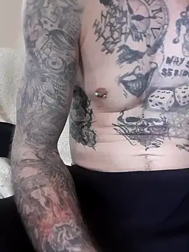 Snapshot of PIercingBoy38 chatting on 7, 3, 2025 PIercingBoy38 online show from 7, 3, 2025