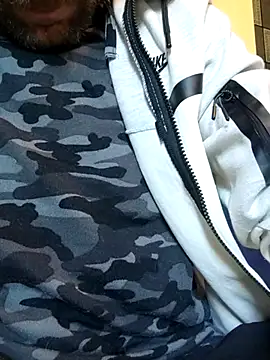 Snapshot of PIercingBoy38 chatting on 1, 10, 2025 PIercingBoy38 online show from 1, 10, 2025