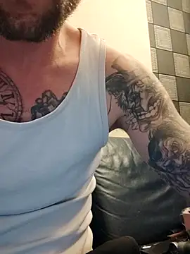 Snapshot of PIercingBoy38 chatting on 2, 10, 2025 PIercingBoy38 online show from 2, 10, 2025