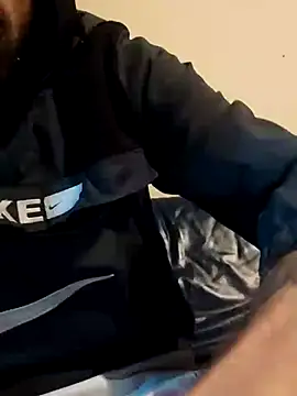 Snapshot of PIercingBoy38 chatting on 4, 10, 2025 PIercingBoy38 online show from 4, 10, 2025