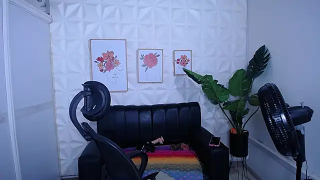 Valentinaa mature online show from 8, 11, 2025