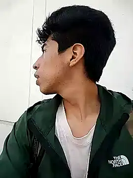 Snapshot of Alexander9827 chatting on 24, 12, 2024 Alexander9827 online show from 24, 12, 2024