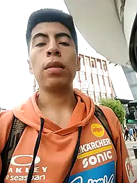 Snapshot of Alexander9827 chatting on 10, 1, 2025 Alexander9827 online show from 10, 1, 2025