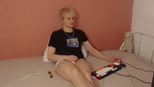 Oliver sweet  online show from 22, 3, 2026