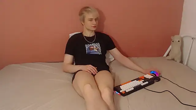 Oliver sweet  online show from 14, 4, 2026