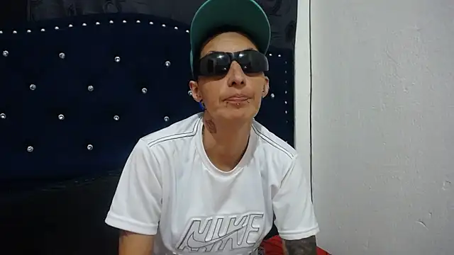 Snapshot of anyu1306 chatting on 11, 12, 2024 anyu1306 online show from 11, 12, 2024