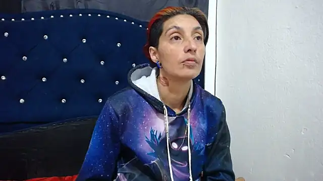 Snapshot of anyu1306 chatting on 13, 12, 2024 anyu1306 online show from 13, 12, 2024