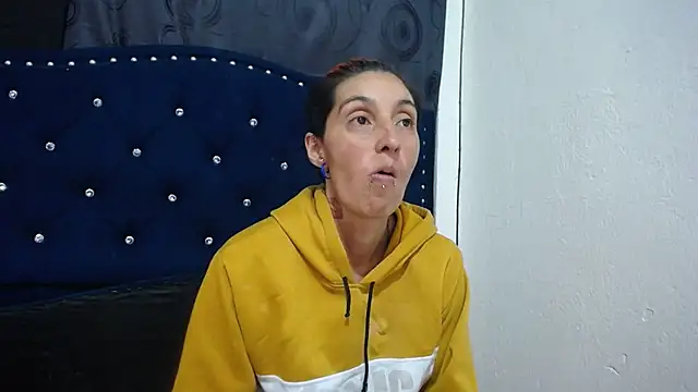 Snapshot of anyu1306 chatting on 11, 1, 2025 anyu1306 online show from 11, 1, 2025