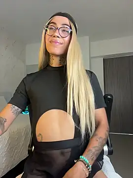 Snapshot of Miss_sagitario chatting on 1, 4, 2026 Miss sagitario online show from 1, 4, 2026