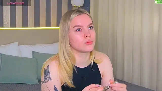 AmaliaBell online show from 16, 4, 2026