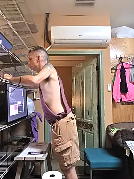 leahcimnikral online show from 19, 9, 2025