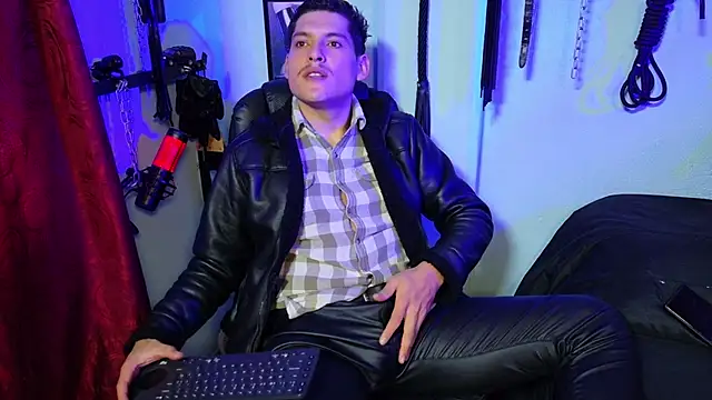 dom2travelersss online show from 25, 5, 2026
