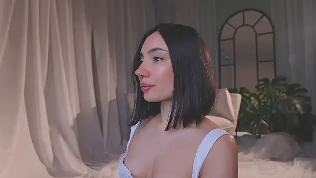 AmyArmstrong online show from 6, 2, 2026