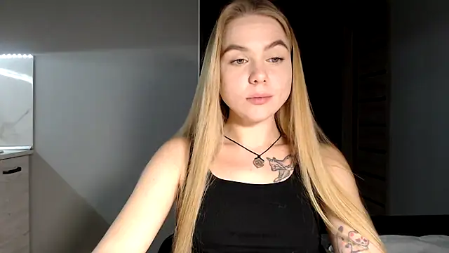 Snapshot of Sunbeam_ chatting on 19, 12, 2024 Sunbeam online show from 19, 12, 2024