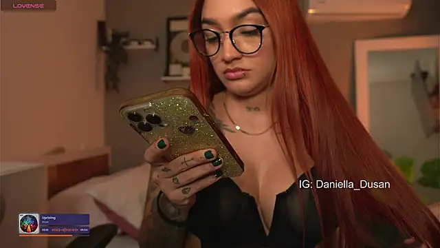 Snapshot of DaniDusan_ chatting on 3, 1, 2025 DaniDusan  online show from 3, 1, 2025