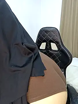 KeishaDanger  online show from 5, 3, 2025